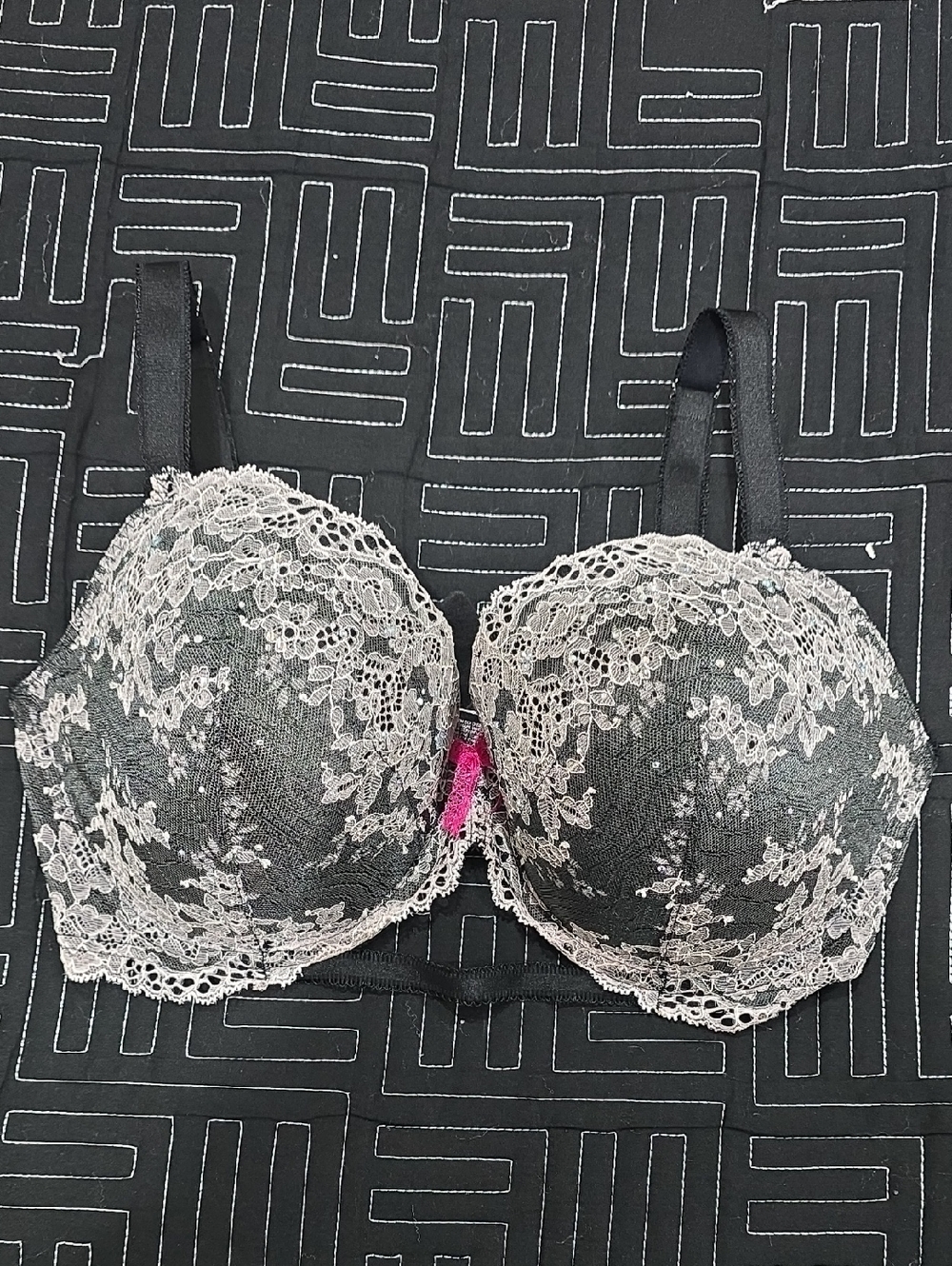 VS Lace Overlay Black Cream Dream Angel Push-Up Bra. Rhinestone Bling, 34DDD - Picture 5 of 11